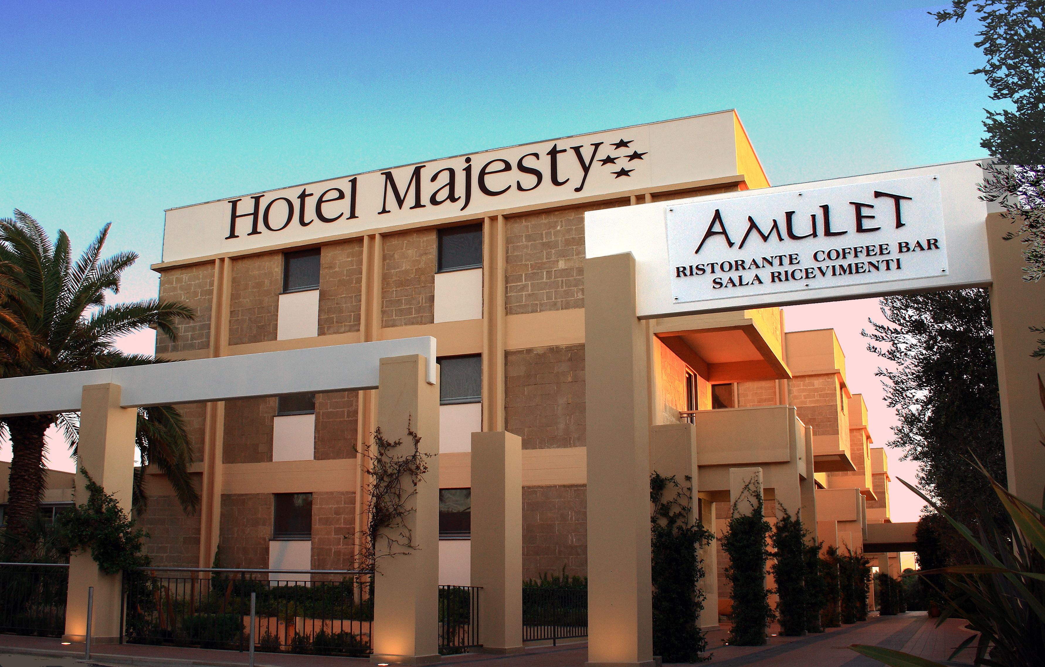 Hotel Majesty Бари Екстериор снимка